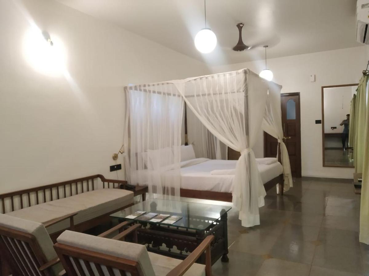 The Orchard Resort Belgaum Exteriör bild