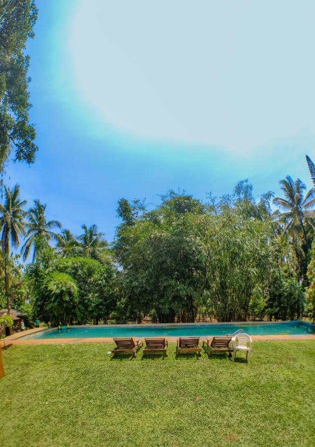 The Orchard Resort Belgaum Exteriör bild